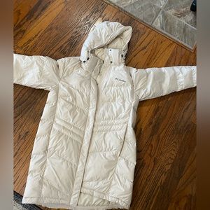 Columbia coat. Worn a few times. Excellent condition.